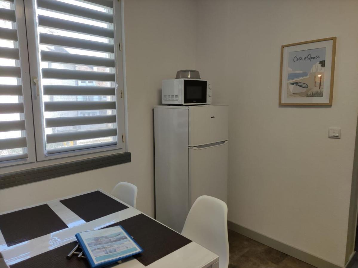 Douceurs Du Littoral Apartment Calais Bagian luar foto